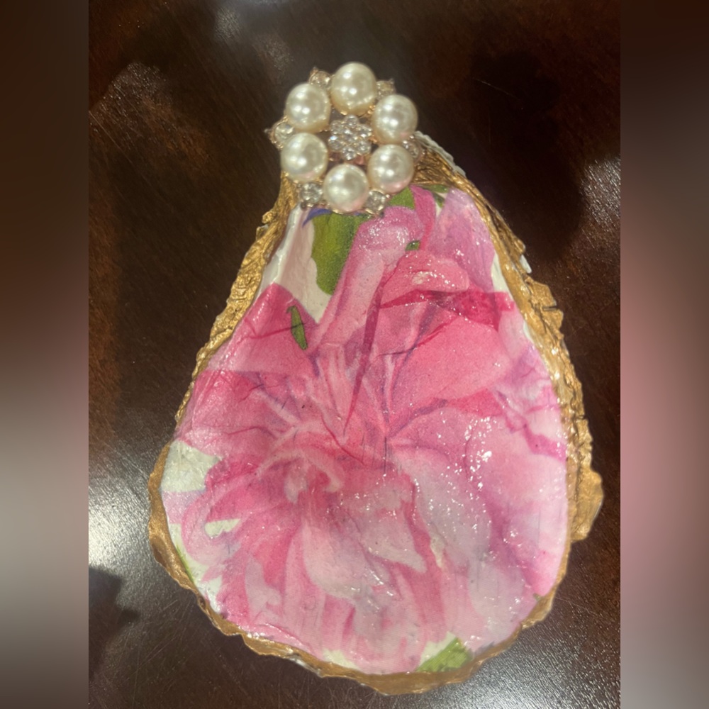 Peony Shell Dish